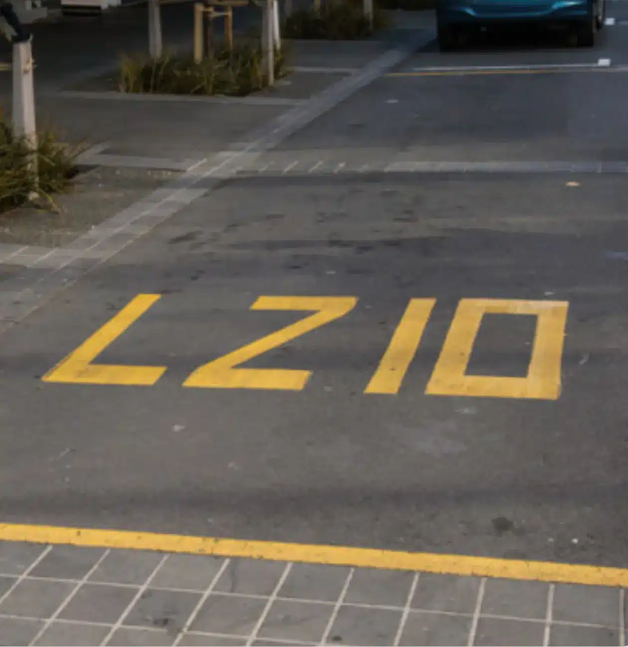 Load Zone 卸貨區 LZ